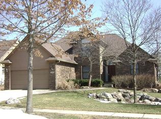 3259 Fulham Dr, Rochester Hills, MI 48309