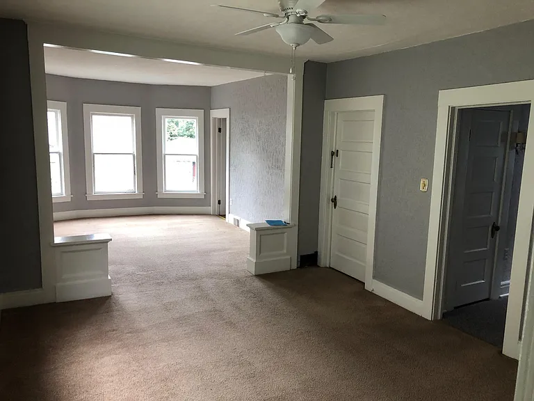 53 Armin Pl — Photo 2