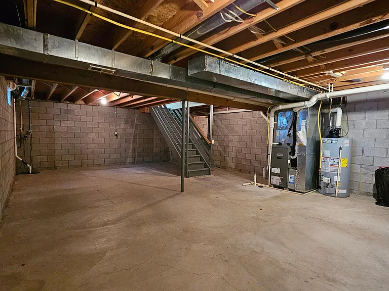 4476 Edgarton Dr — Photo 15