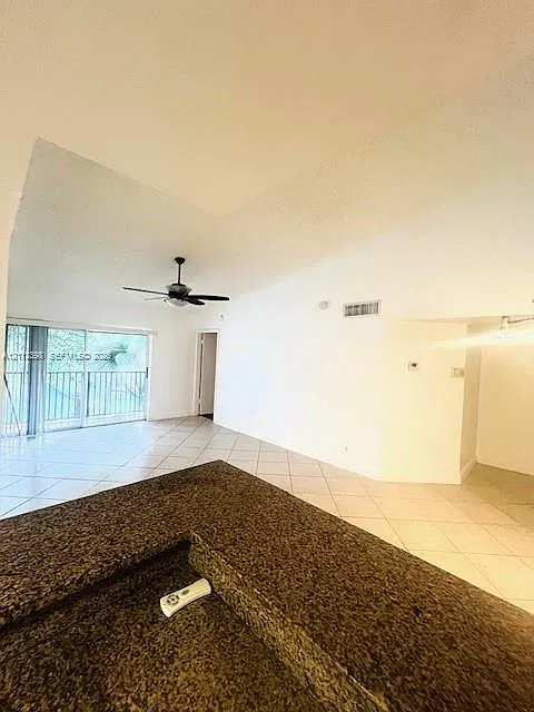 Lakes Of Jacaranda Condo — Photo 3