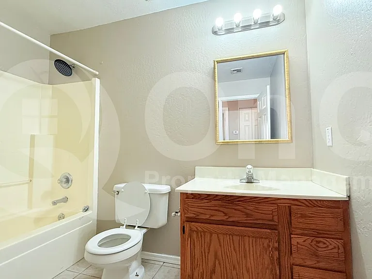 8210 W Concordia Dr #2 — Photo 14