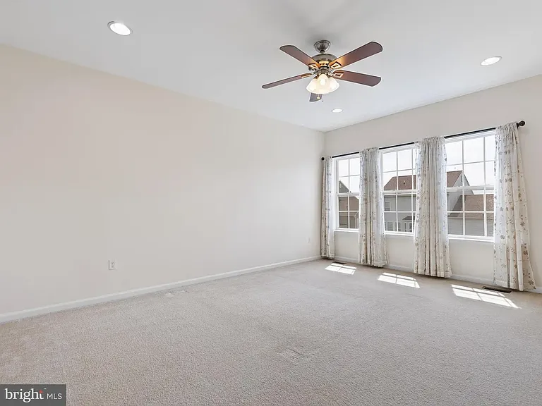 365 Plato Pl — Photo 27