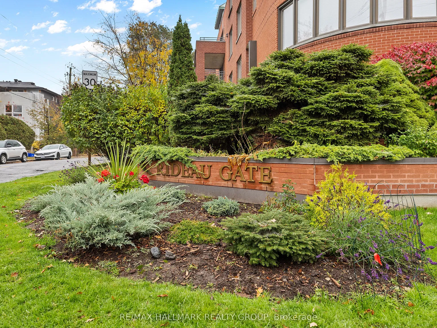 1 bed, $2,200 — Photo 2