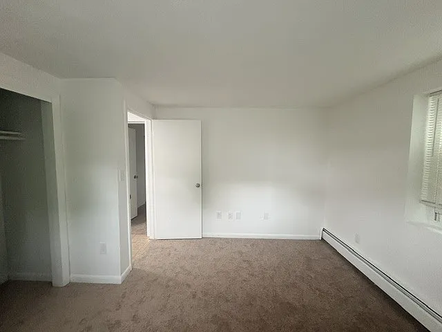 7 Meridian St #3 — Photo 3