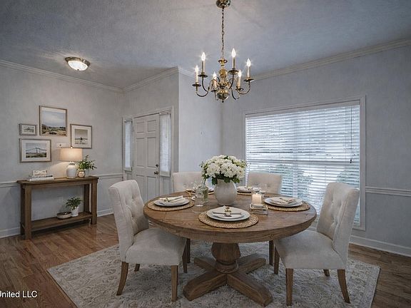 4th image of 271 Azalea Ct