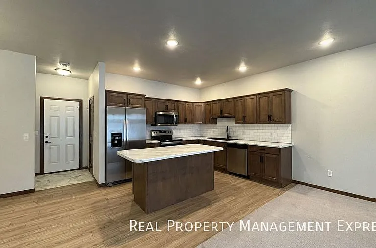 2415 E Copalis Pl — Photo 1