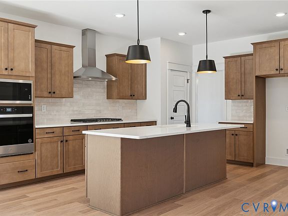 2nd image of 2445 Ridge Rd