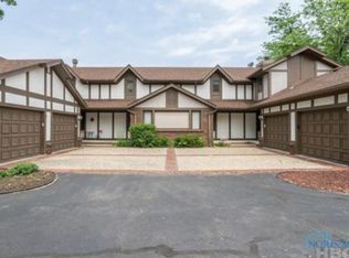 1238 Hidden Ridge Rd, Toledo, OH 43615