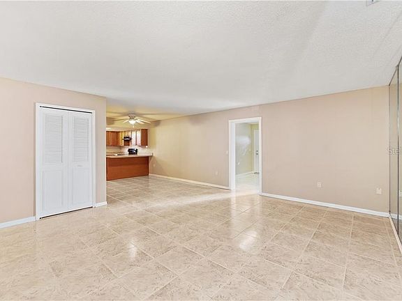 3rd image of 2636 Daybreeze Ct