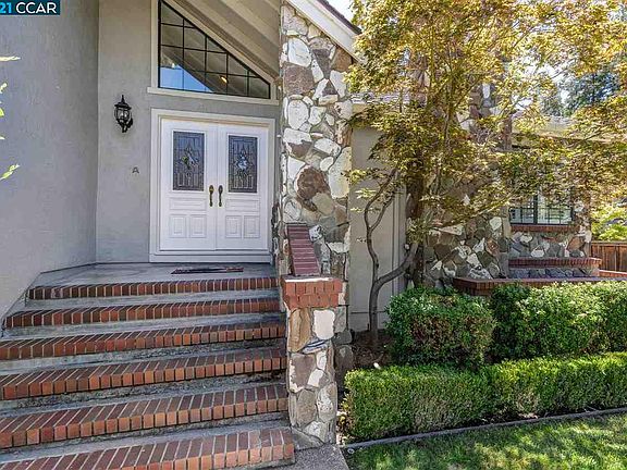 4th image of 3211 Blackhawk Meadow Dr