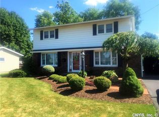 613 W Granger Rd, Syracuse, NY 13219