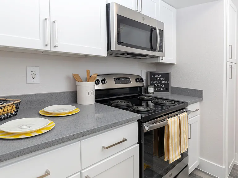 Foothill Place Apartments — Photo 8