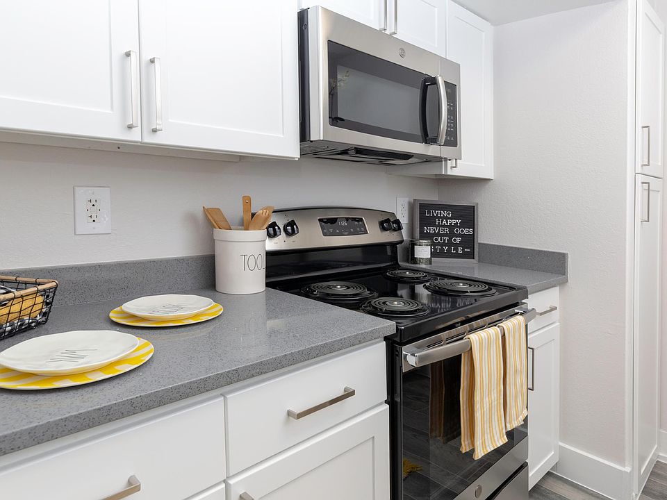 1st image of 2260 S Foothill Dr #1526162