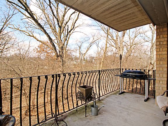 5th image of 5120 Shadow Creek Dr Unit 7
