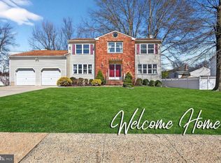 829 Cranbury Cross Rd, North Brunswick, NJ 08902