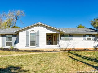 17912 Us Highway 87 W, Adkins, TX 78101