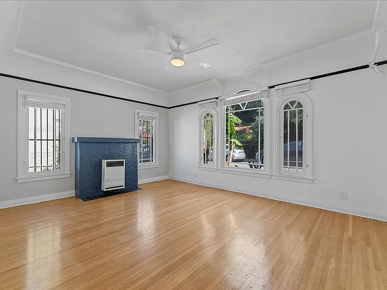 3212 Hamilton Way #1 — Photo 1