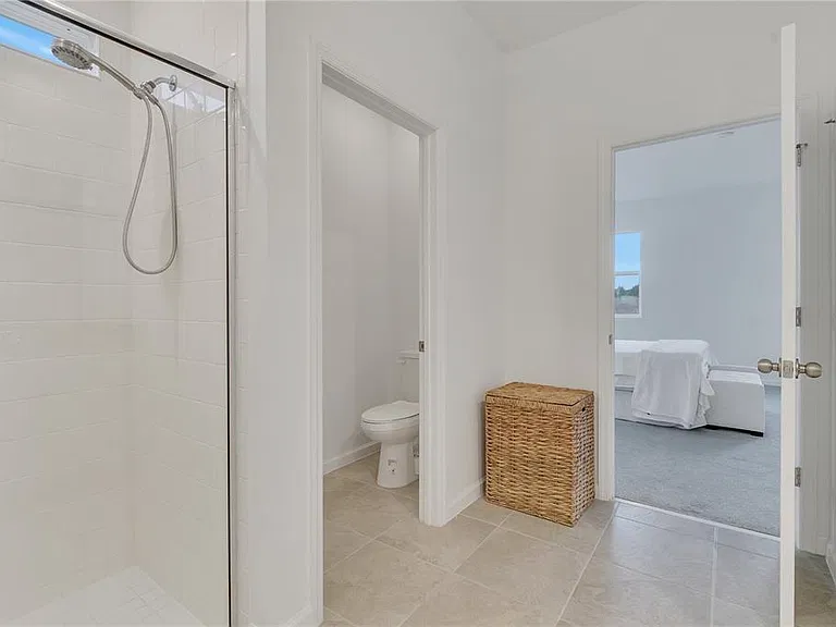 1098 Boardwalk Pl — Photo 30