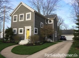 8073 Mapleway Dr, Olmsted Falls, OH 44138