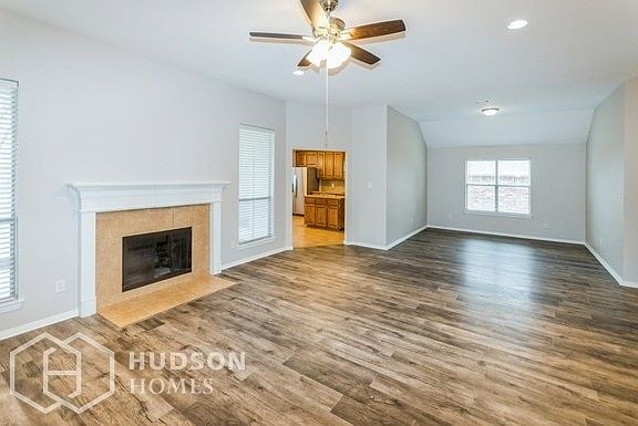 3rd image of 373 Lockwood Ln