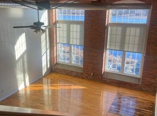 10 Manomet St UNIT 220, New Bedford, MA 02746