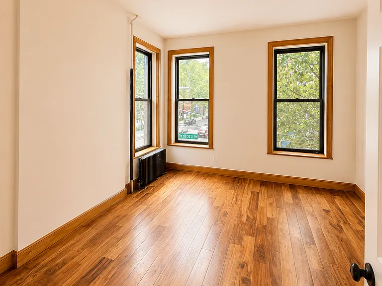 1183 Jefferson Ave #2 — Photo 8