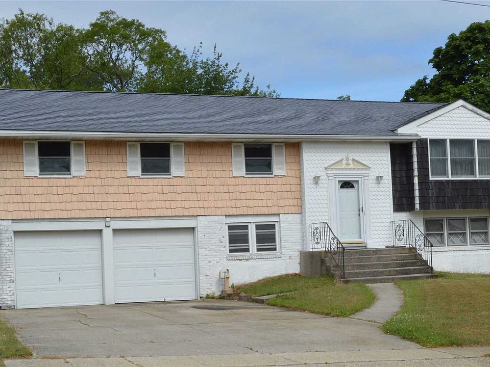 1st image of 72 Atlantic Pl