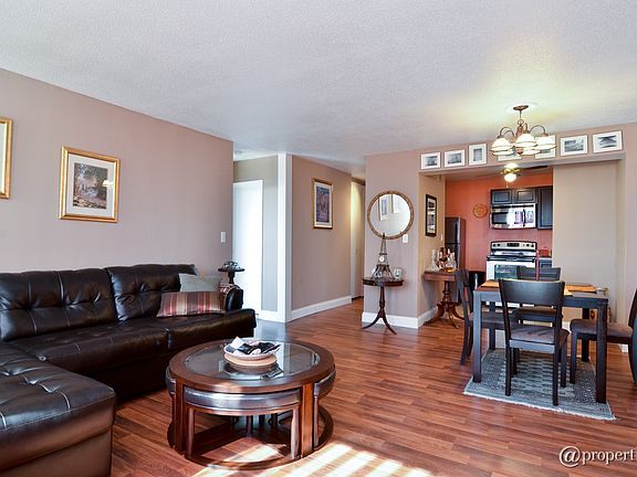Living Room/Dining Room