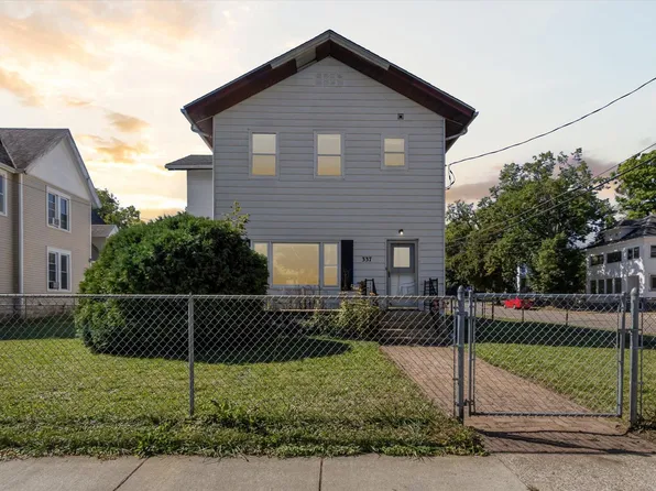 337 N Jackson St, Janesville, WI 53548