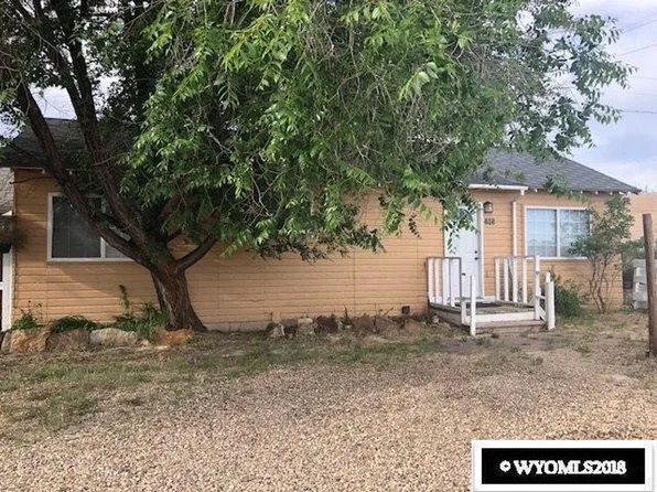 707 S River St, Saratoga, WY 82331