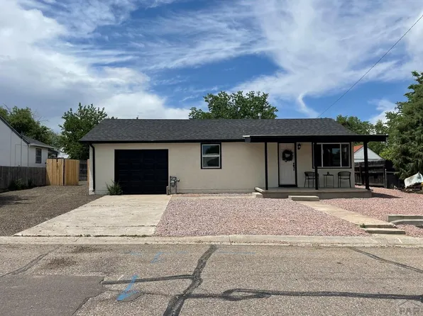 615 Cherry Ln, Pueblo, CO 81005