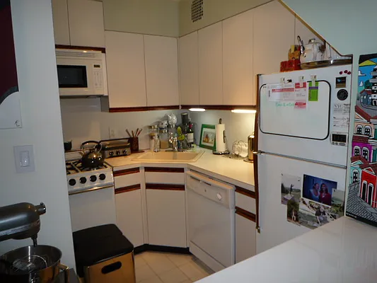 Rented by New Yorker Realty | media 42