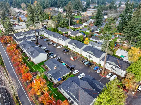 16405 E Burnside St, Portland, OR 97233