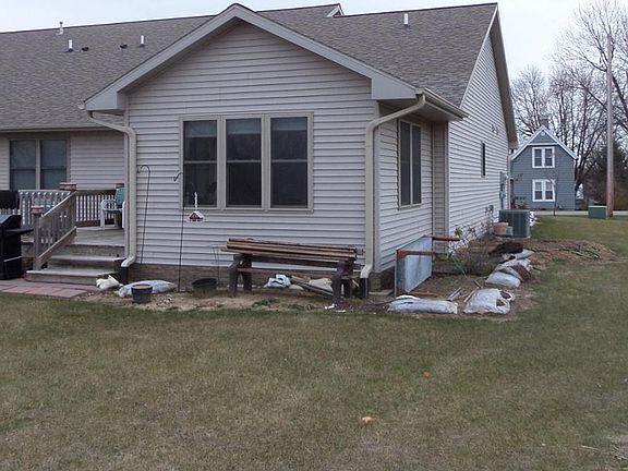 5th image of 503 Garfield St