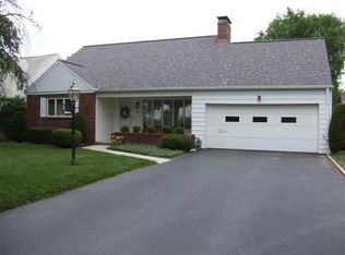 1627 Parkway Dr, Findlay, OH 45840