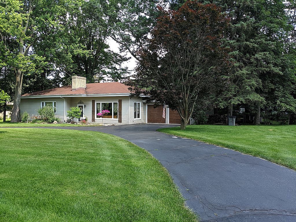 23255 Greenleaf Blvd, Elkhart, IN 46514 Zillow