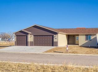606 Chase Ct, Gillette, WY 82716