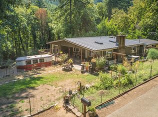 13904 Stagecoach Rd, Swisshome, OR 97480