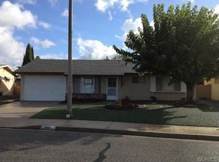 540 Mount Hood Dr, Hemet, CA 92543