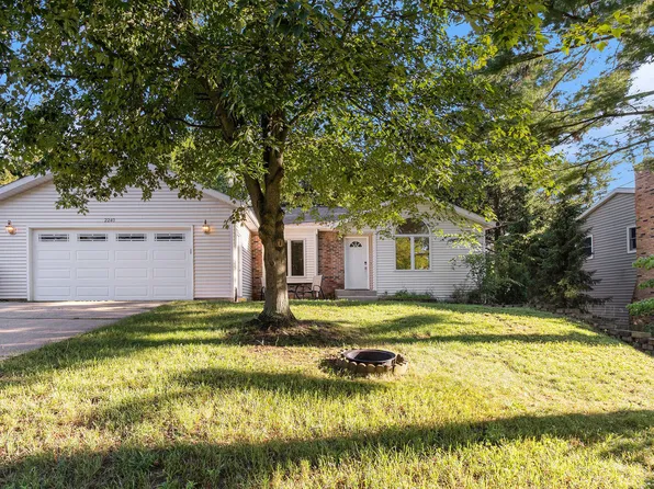 2240 Quincy Ave, Portage, MI 49024