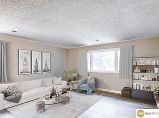 335 S 26th St, Lincoln, NE 68510