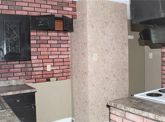 3rd image of 428 Lacour Dr