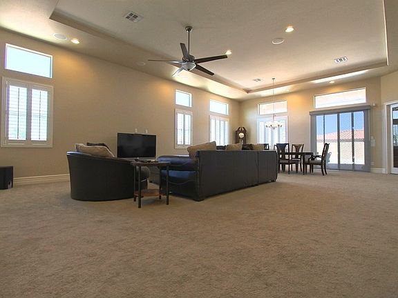 3rd image of 8992 Casalvieri St