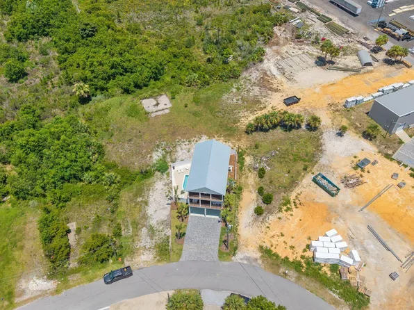 106 N 32nd St, Mexico Beach, FL 32456