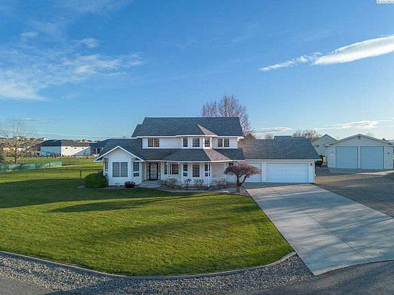 3rd image of 12516 Eagle Reach Ct