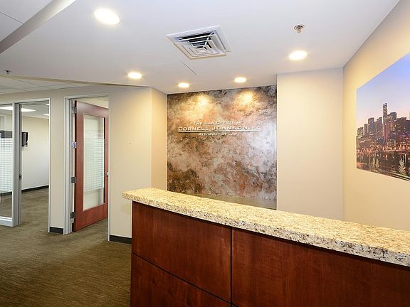 3rd image of 1800 Glenarm Pl Ste 950