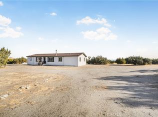 10025 Blue Stake Rd, Phelan, CA 92371