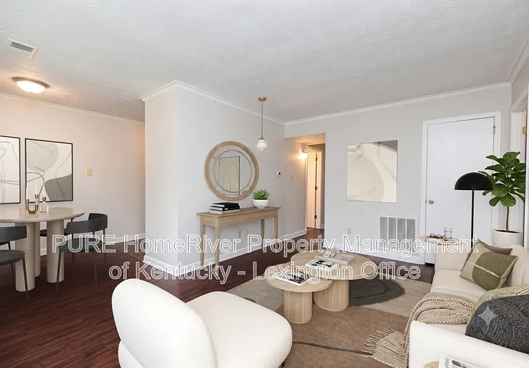 311 Christy Allyn Ct #3 — Photo 2