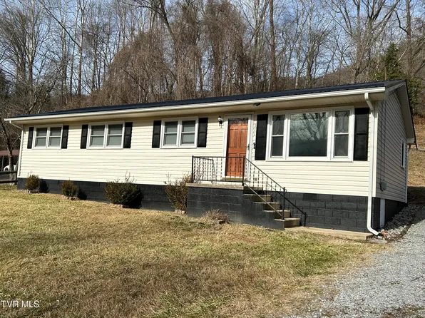 111 2nd Ave W, Big Stone Gap, VA 24219