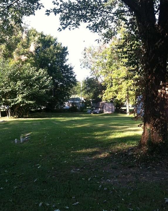 1st image of 117 Vivian St